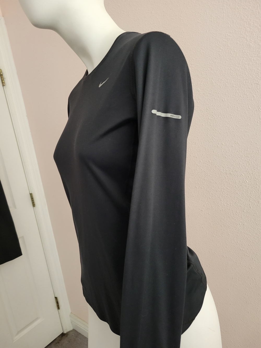 Nike Dri-Fit Black Long Sleeve Running Shirt Size S - Picture 3 of 7